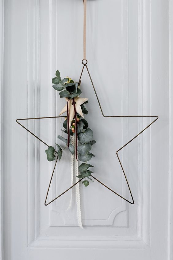 simple-elegant-christmas-star-wreath