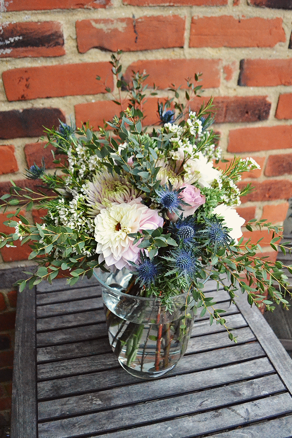 Wedding flower ideas - thank you bouquets