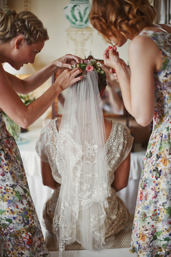 Jane Bourvis antique lace wedding dress lucysaysido1