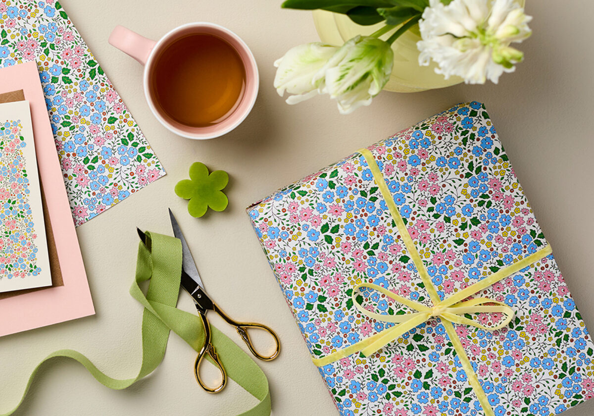 Luxury Spring Floral Wrapping Paper_front